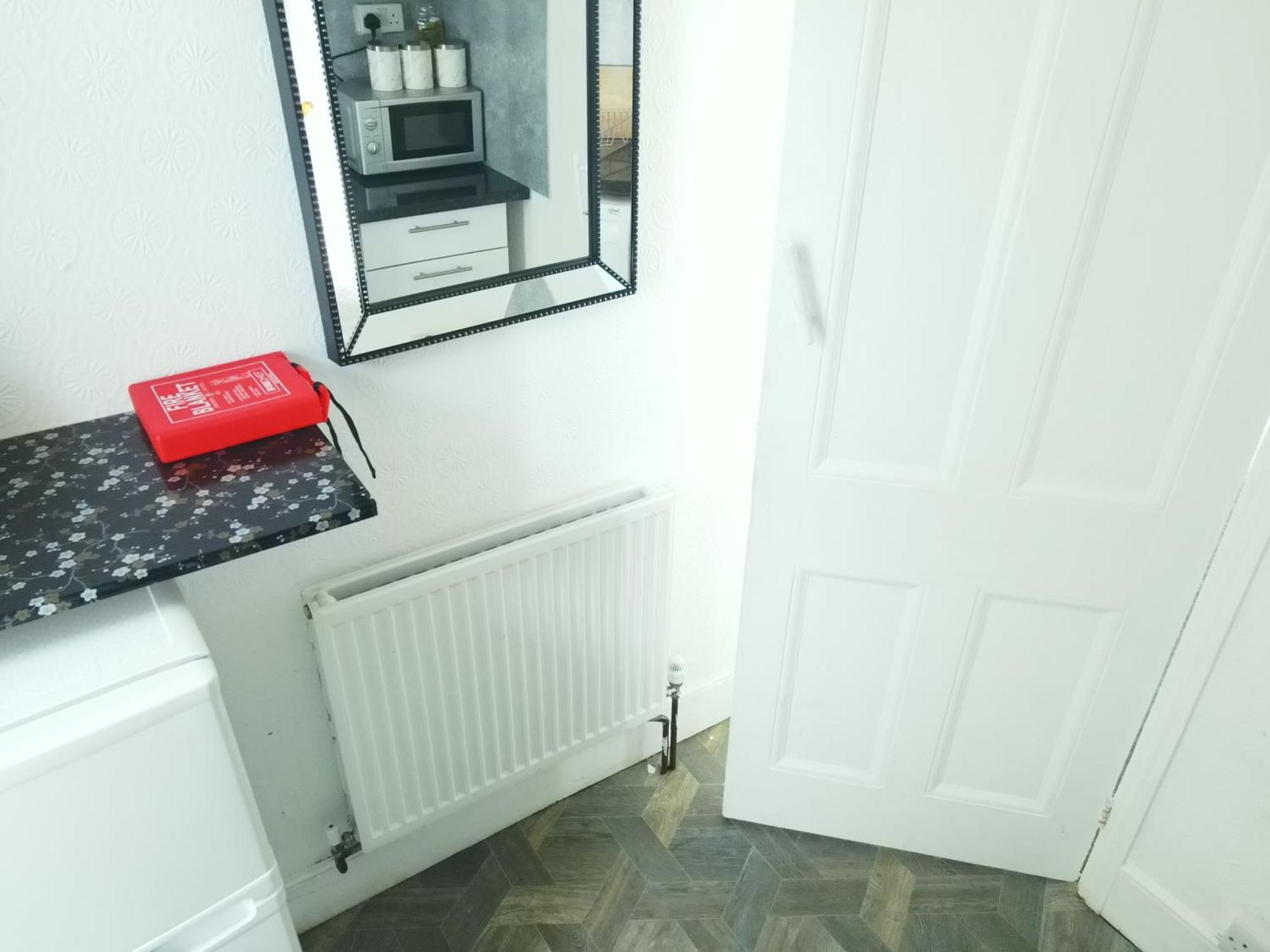 Service Accommodation 2 Bed Room Apartment In Newport South Wales Near Celtic Manor Icc Wales Newport (Gwent) Exterior foto
