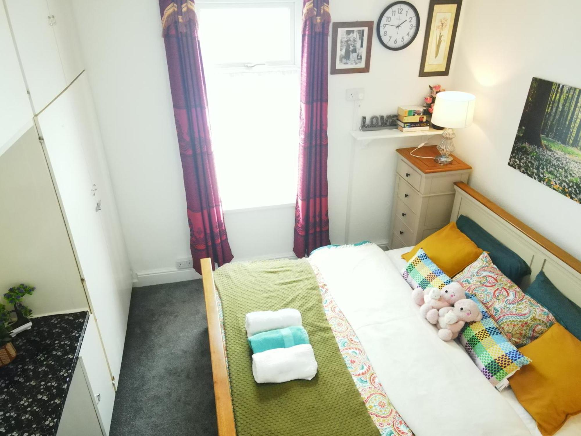 Service Accommodation 2 Bed Room Apartment In Newport South Wales Near Celtic Manor Icc Wales Newport (Gwent) Exterior foto